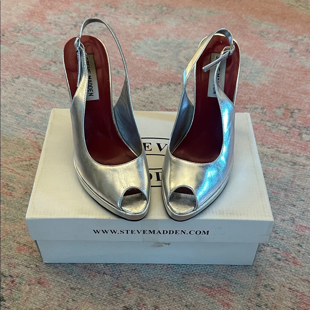 Steve Madden Silver Peep Toe Slingback Heels